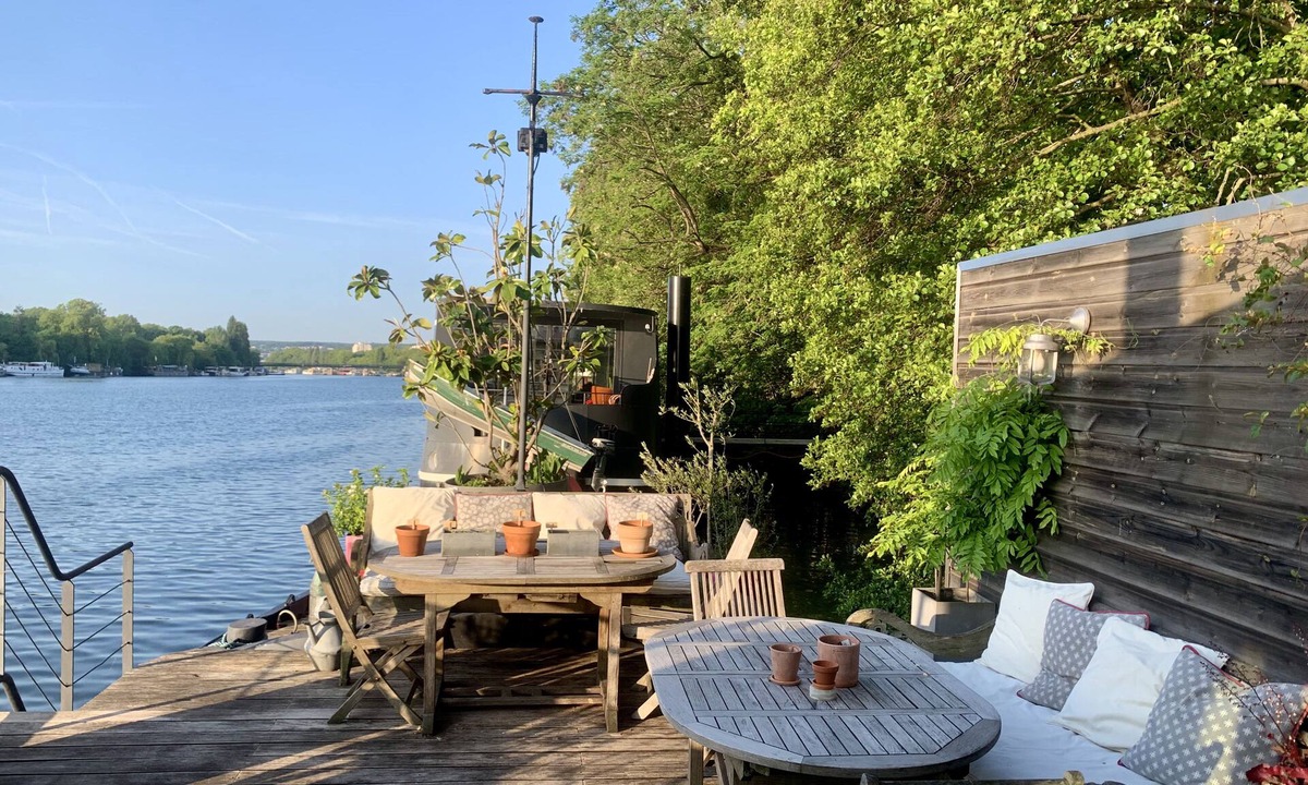 Suresnes Boat Rental | House boat for Summer Olympics in Paris