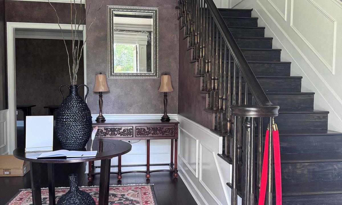 Lakeland House | Huge 6 Bedroom Estate w/Themed Rooms perfect for Family Reunions & Holidays