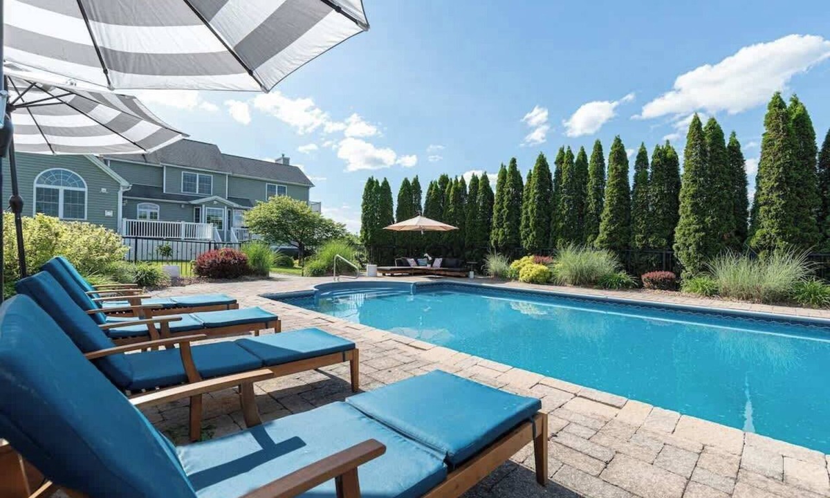 Pleasant Valley House | Huge HV Retreat: pool/spa/home theater/gym