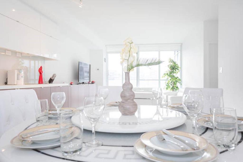 CityPlace Apartment | HydeWest 151