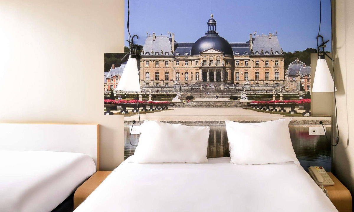 Emerainville Hotel | ibis Marne La Vallee Emerainville