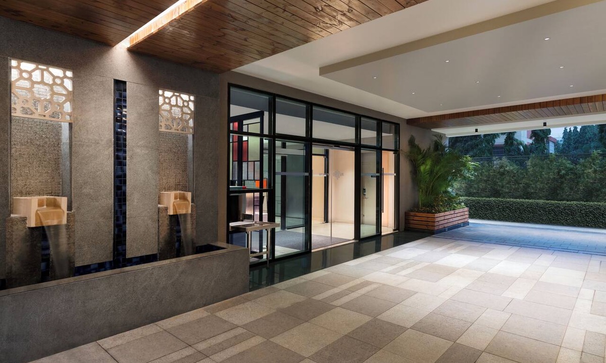 Kalina Hotel | Ibis Mumbai Bkc