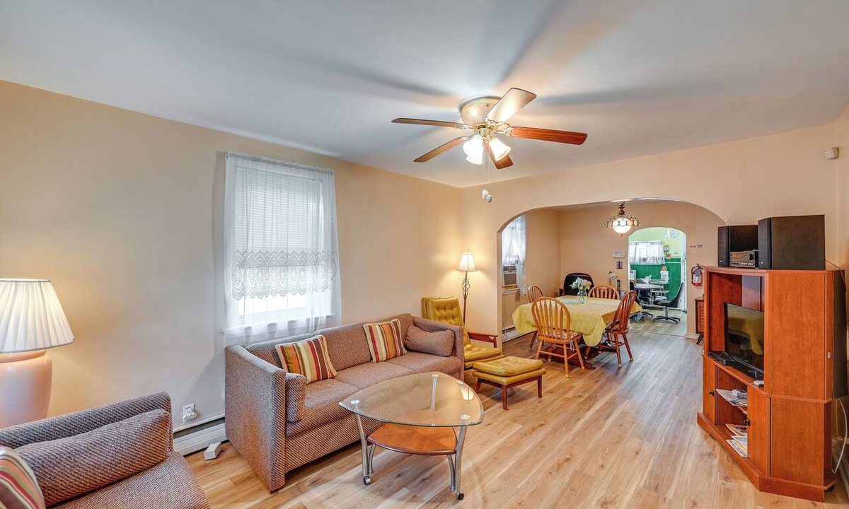 Villas House | Ideally Located Villas Home: 2 Mi to Beaches!
