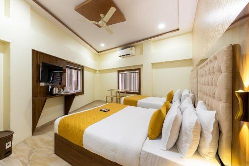 Grant Road Hotel | Imperial Hotel Near Haji Ali