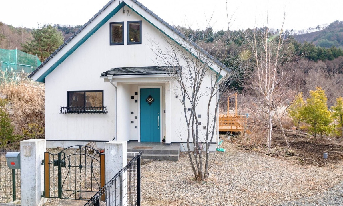 Azagawa House | Includes a barrel sauna an openair bath and a d/Minamitsurugun Yamanashi