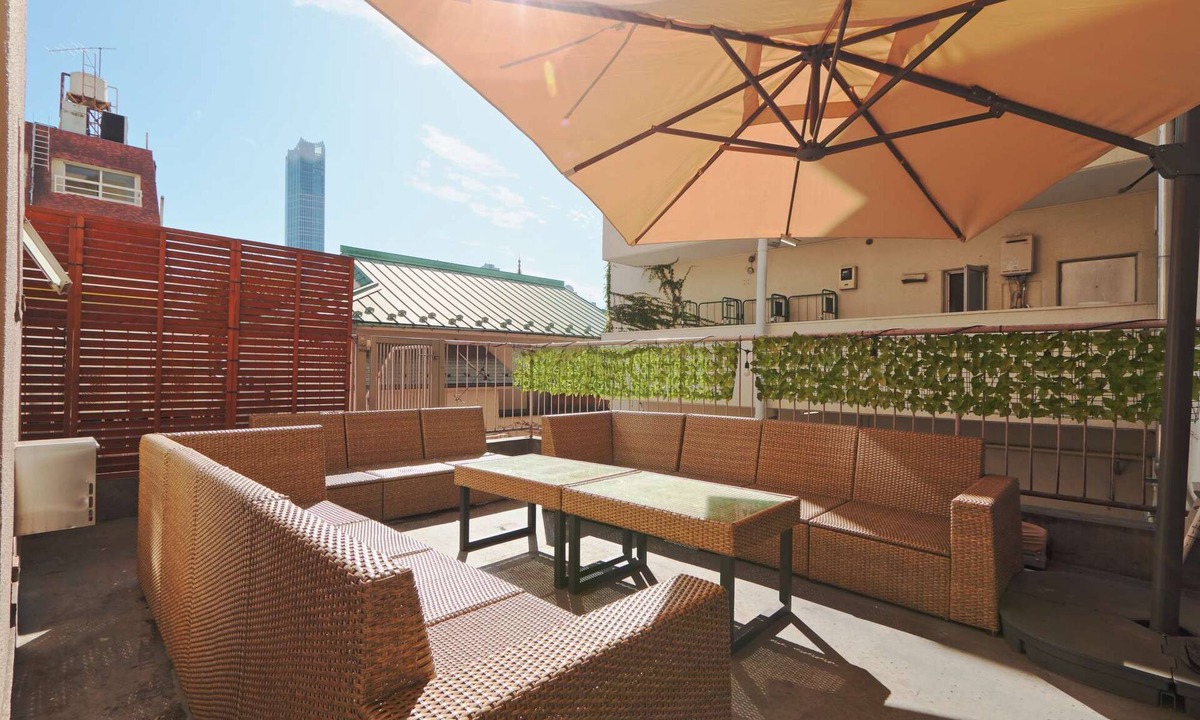 Okubo Apartment | Just off the main street of Tokyo’s Korean Town with a lively atmosphere