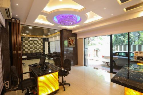 J B Nagar Hotel | Jyoti Dwelling Hotel