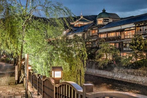 Ito Hotel | K's House Ito Onsen - Historical Ryokan Hostel
