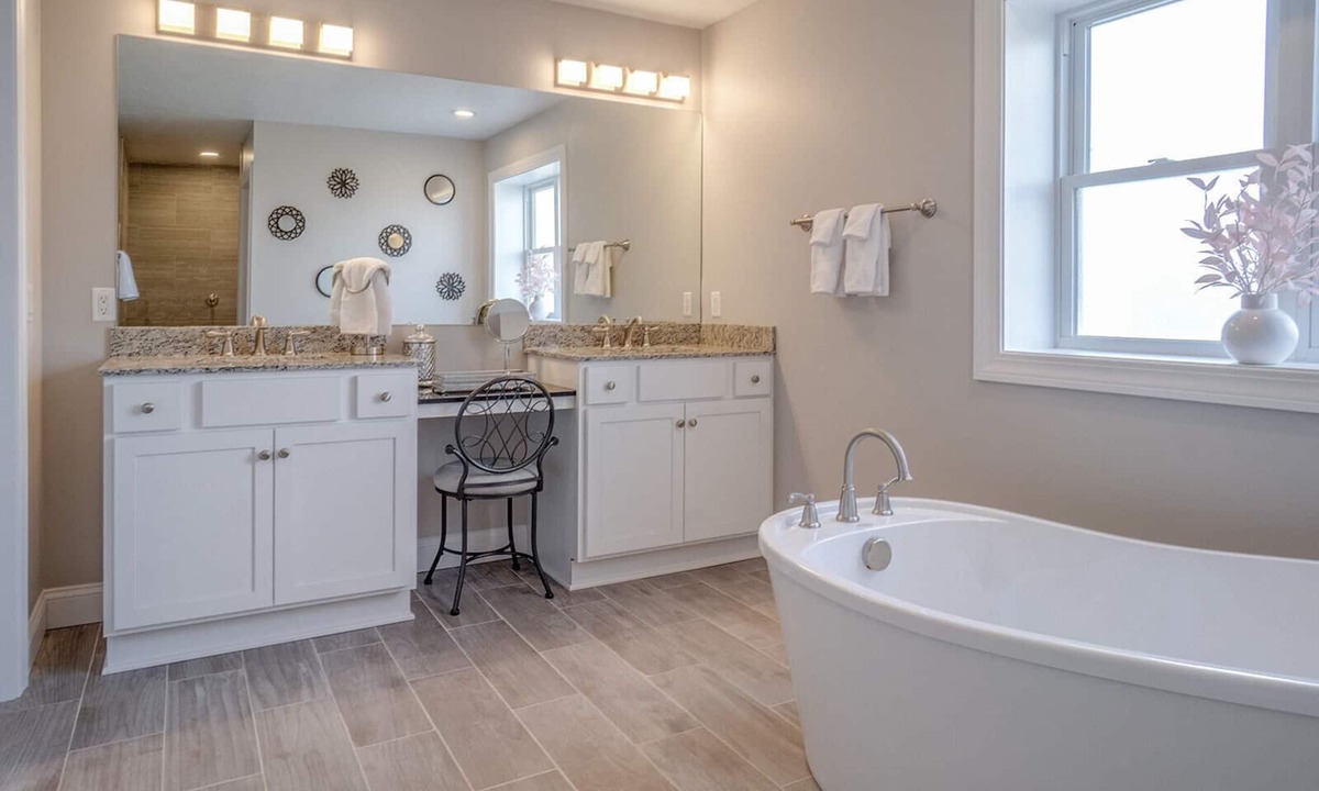 Town of Milo House | Keuka Lake view! WELCOME to CASA DEL LAGO UNIT #40
