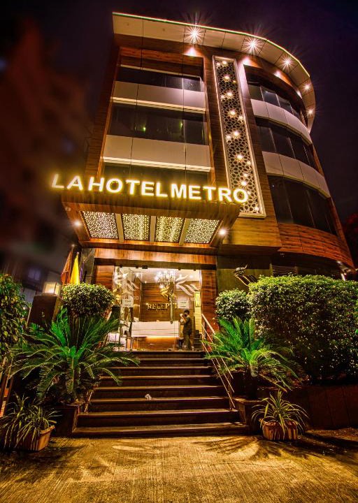 Kurla West Hotel | La Hotel Metro near BKC