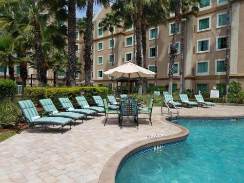 Florida Central Atlantic Coast Apartment | Lake Buenavista Apartments close to Disney