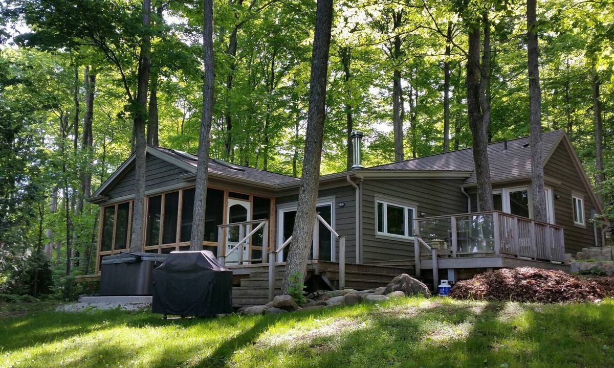 Grey Highlands Cottage | Lakefront Spectacle In Beaver Valley/Lake Eugenia