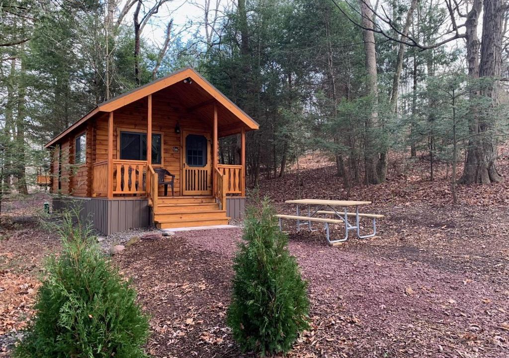 Grier City-Park Crest House | Lakewood Park Campground - Luxury Cabin