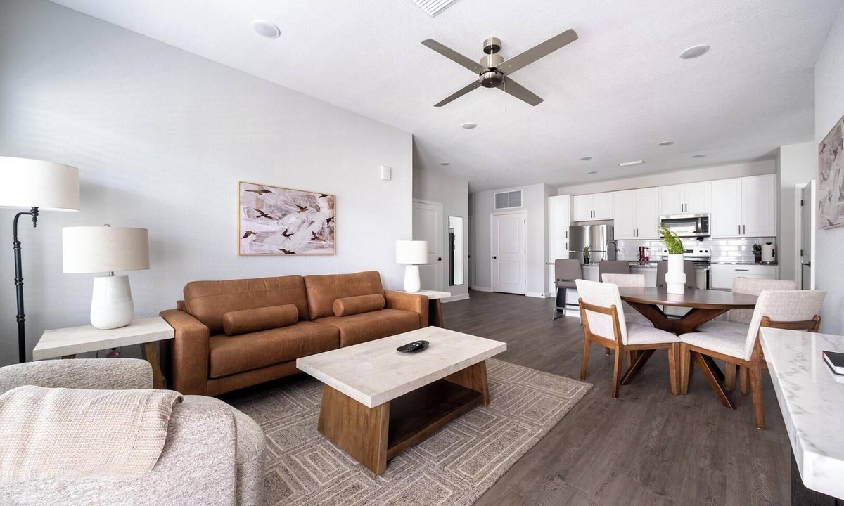 Port Malabar Apartment | Landing | Stunning 2BD, Gym, Pool