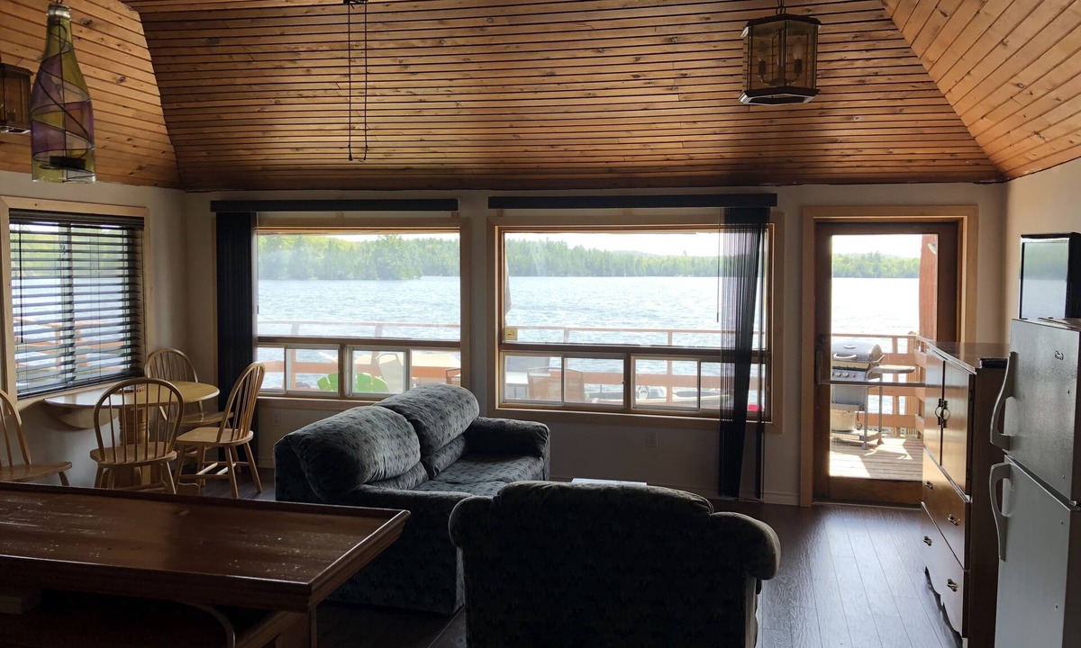 Espanola Cottage | Lang Lake Resort