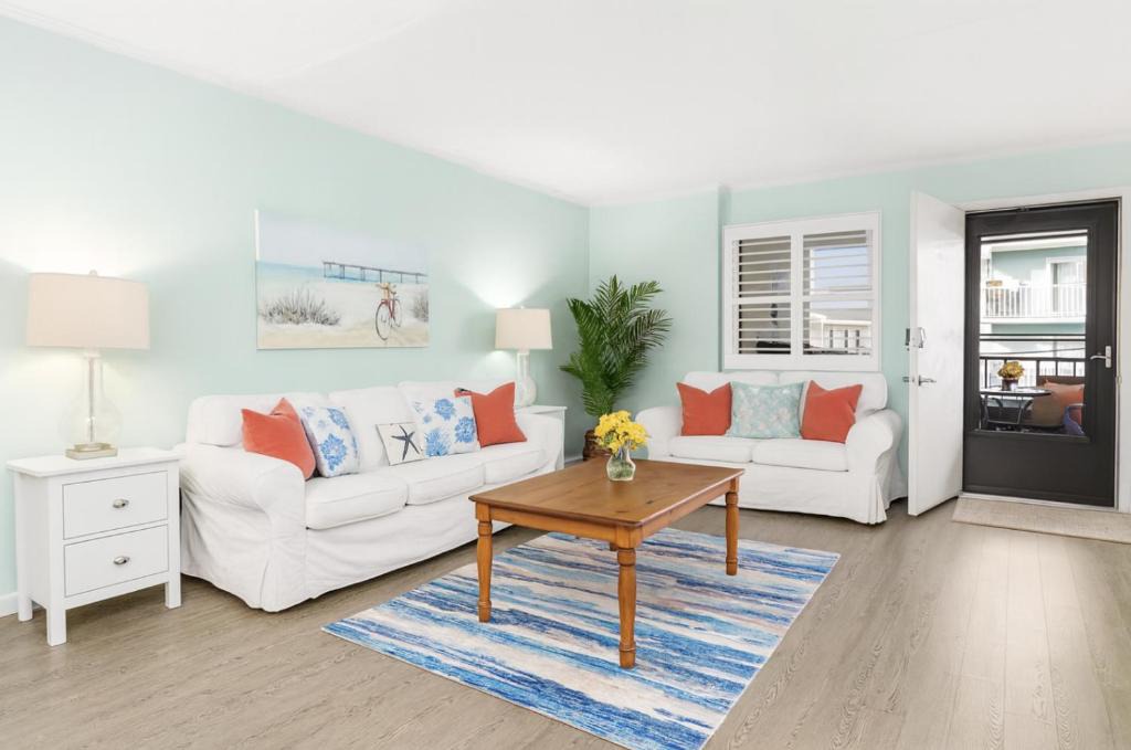 Midtown Ocean City Apartment | Late August Labor Day Deals! Ocean Block Sleeps 6 Beach Gear