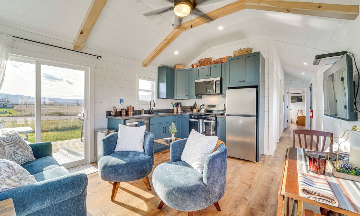Allenwood Cabin | Little Blue Cabin! Country Stay Near Williamsport