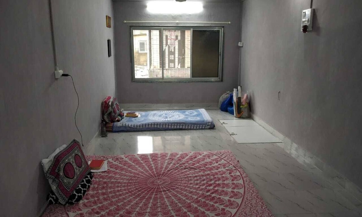 Vile Parle House | Live like a Mumbaikar (by Alien Door)