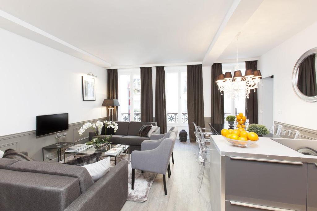 Bonne-Nouvelle Apartment | LivinParis - Luxury 3 Bedrooms Grands-Boulevards I