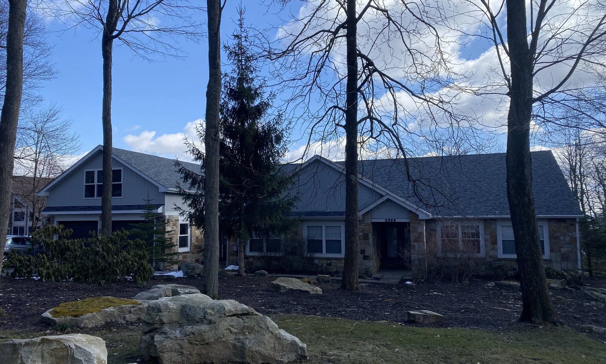 Jefferson Township House | Locate on Hidden Valley Resort close to the ski slopes and Highland Golf Courses