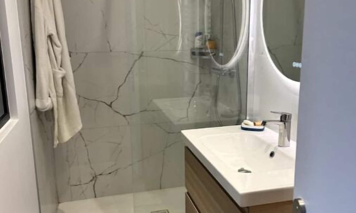 Neuilly-sur-Seine Apartment | Logement Entier : Appartement - Neuilly-sur-seine, France
