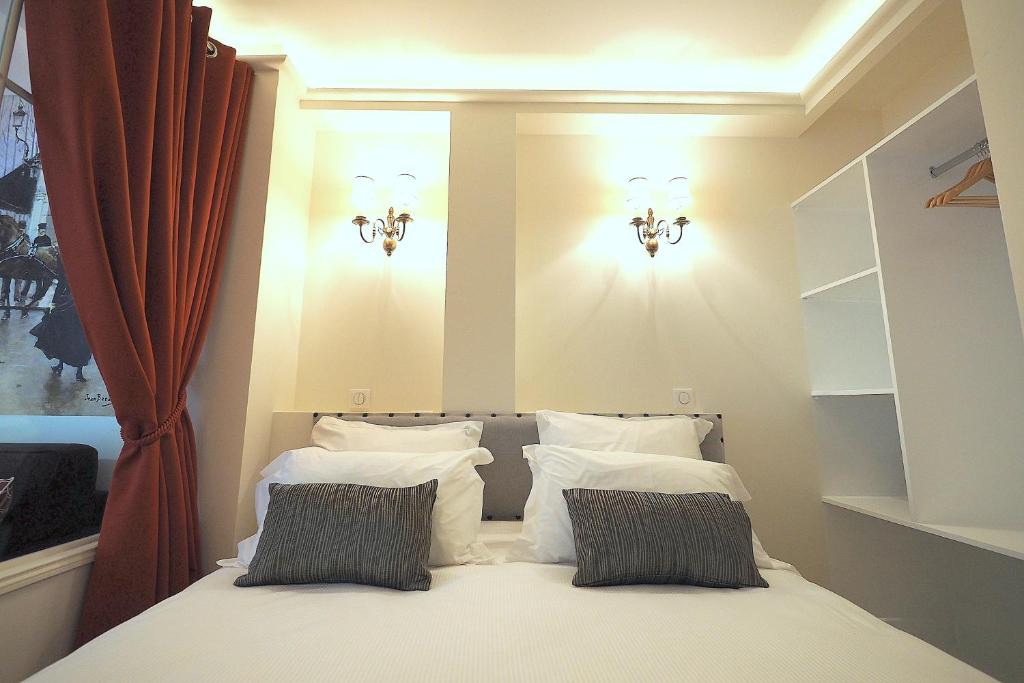 Vivienne Apartment | Louvre Opera Classic ChicSuites