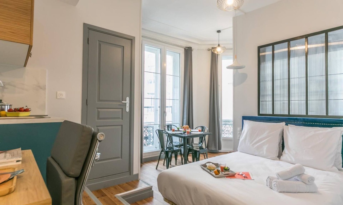 Palais-Royal Apartment | Louvre - Richelieu 212: cosy flat for 4