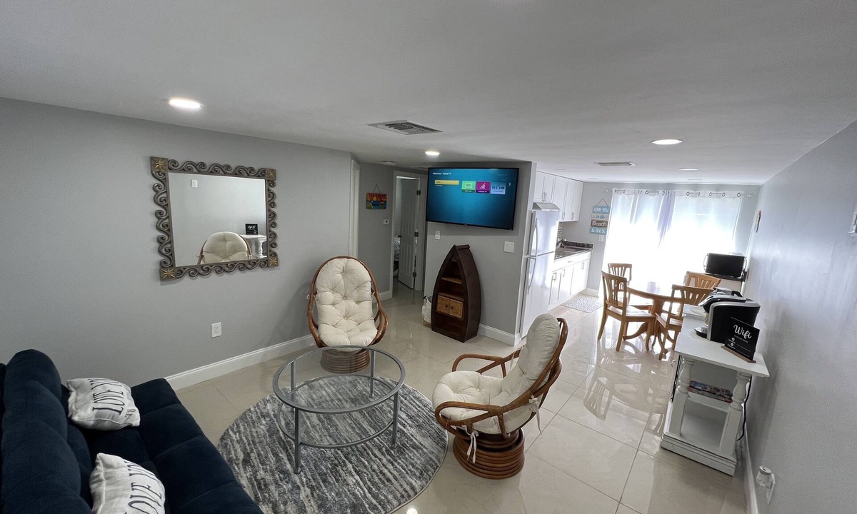 Embassy Hills Apartment | Lovely comfy clean apartment. Close to State parks/beaches/restaurants.