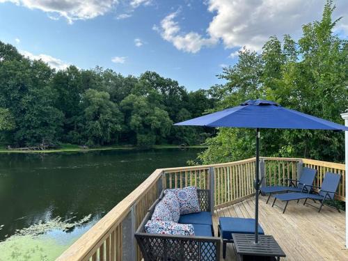 Little Falls House | Lovely private home in a serene neighborhood