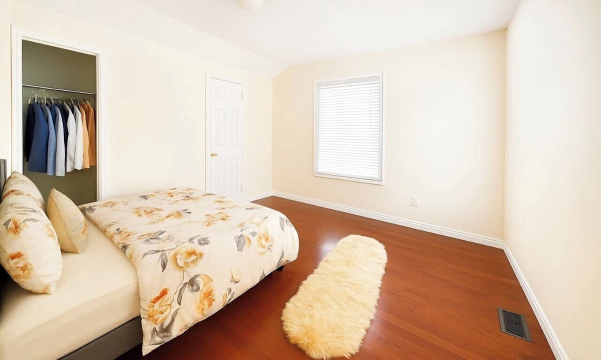 Markham House | Luxurious private Master bedroom