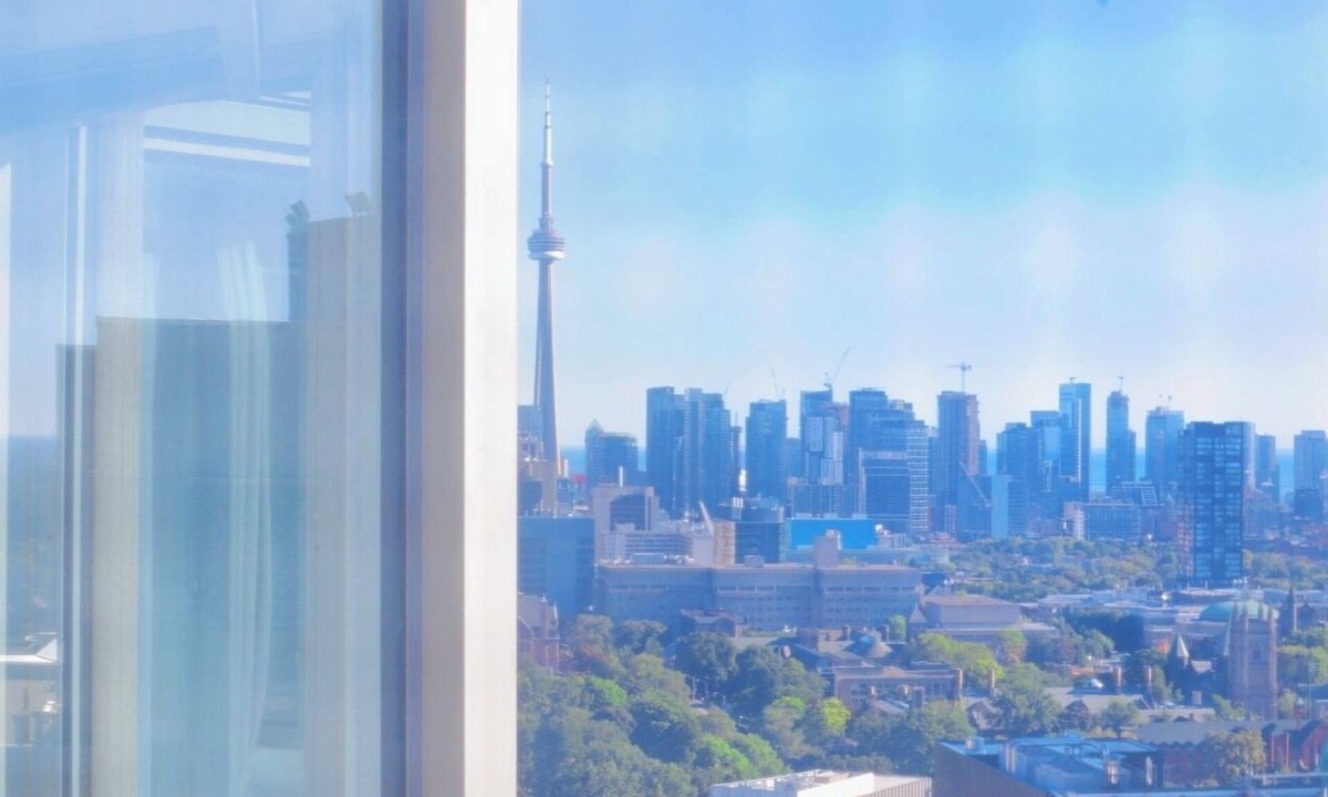 Bloor-Yorkville Condo | Luxury 1+1 bdrm condo in prime posh Yorkville