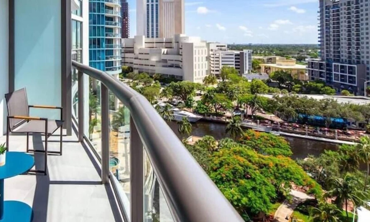 Downtown Fort Lauderdale Apartment | Luxury 2bd Suite Apt Ft Lauderdale Air/Cruise Port
