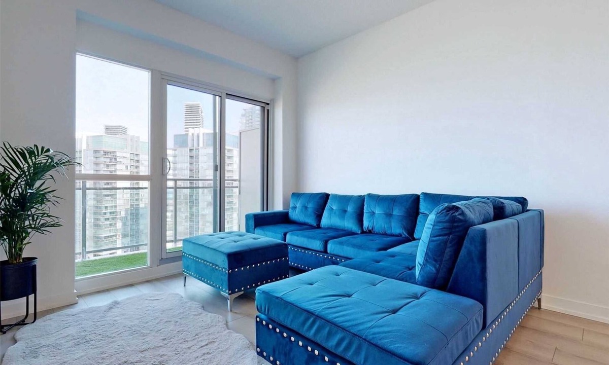 Humber Bay Condo | Luxury 2BDR Private Condo in Lakeshore Toronto
