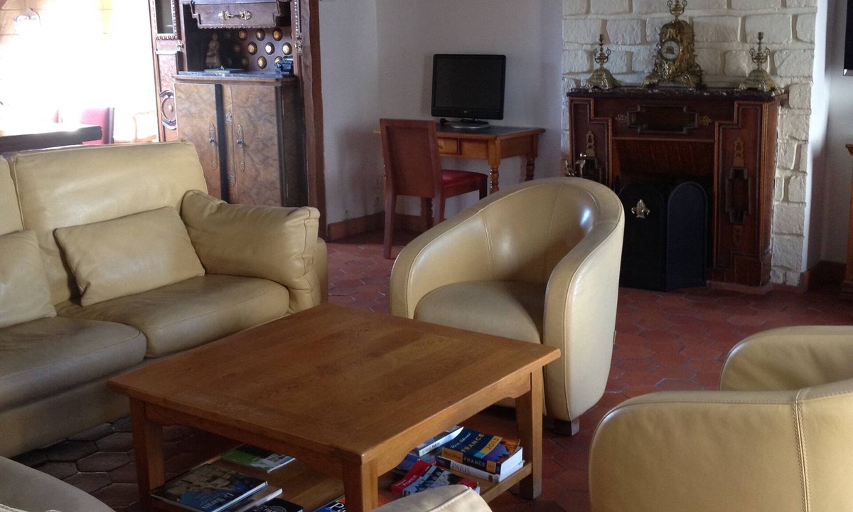 Marais Apartment | Luxury Affordable Vacation Home in Paris, Marais