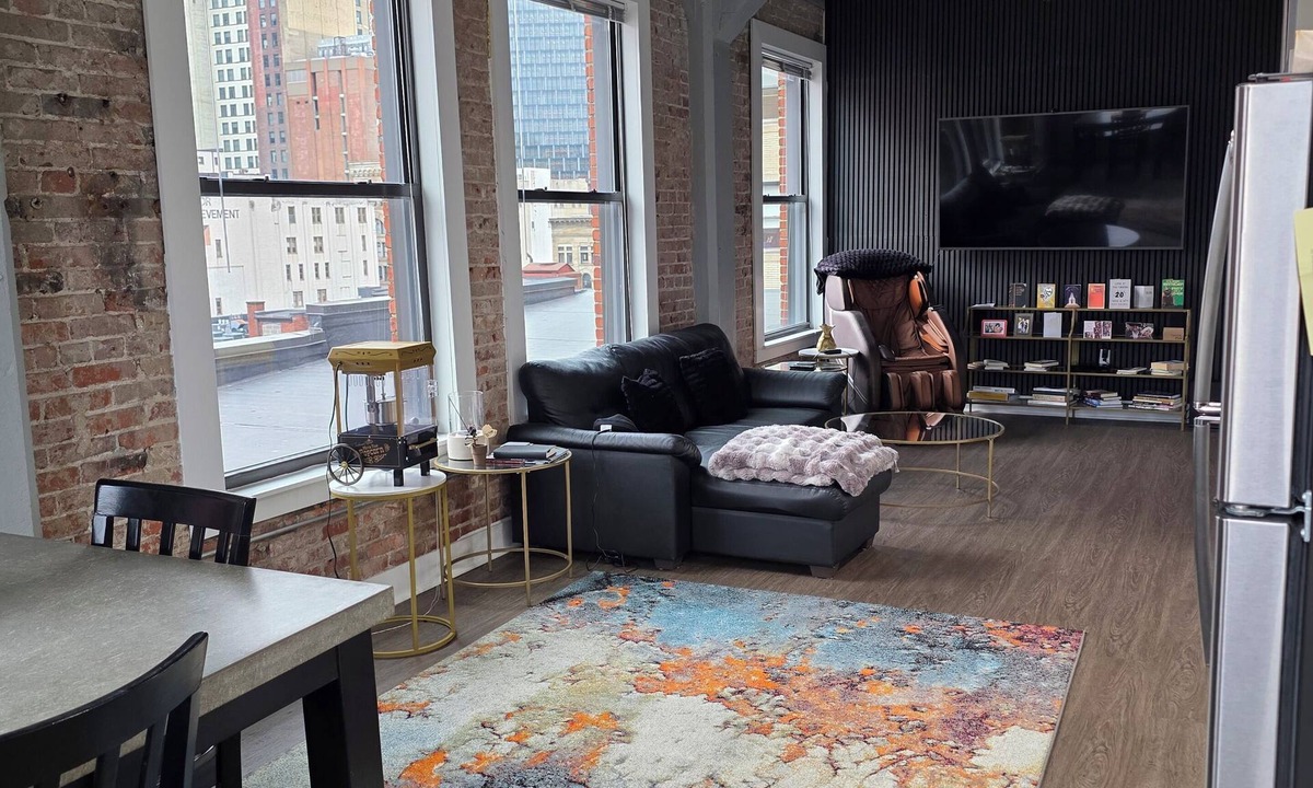 Downtown Pittsburgh Apartment | Luxury Downtown Loft w/Skyline Views, Minutes from NFL Draft