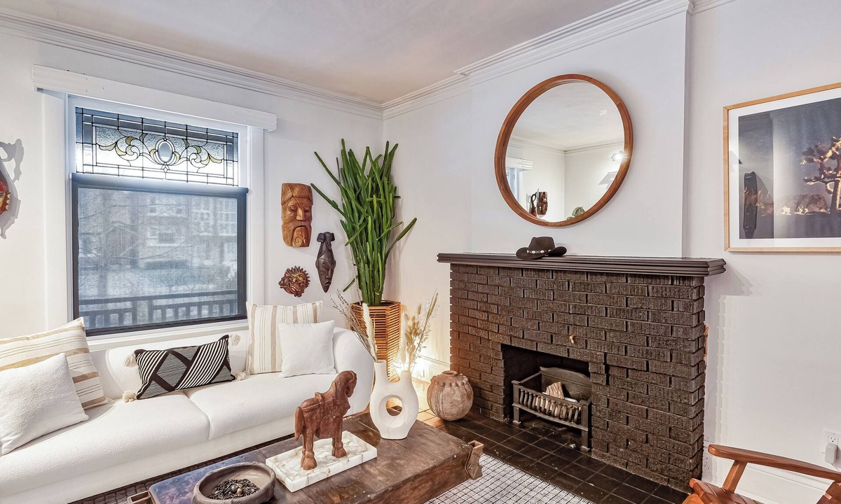 The Junction Hotel | LUXURY ESTATE STEPS TO DOWNTOWN n