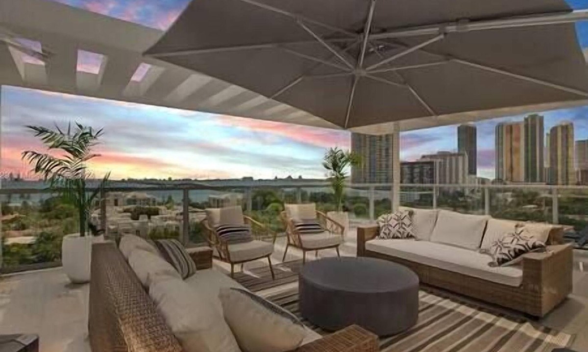 Northeast Miami Condo | Luxury Penthouse with Water Views and Massive Private Terrace and Free Parking