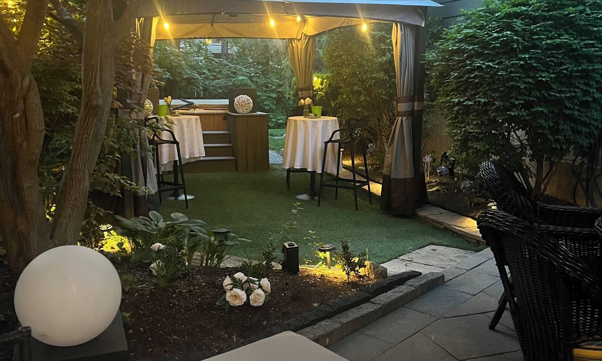 Sheridan House | Luxury Sheridan Park Home