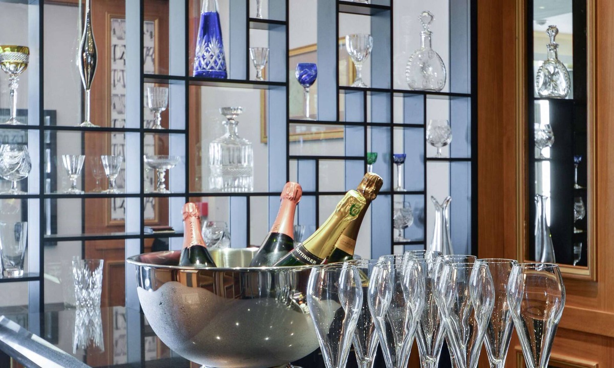 Madeleine Hotel | Maison Astor Paris, Curio Collection by Hilton