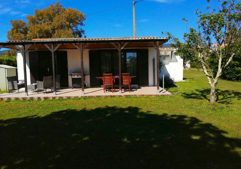 Solaro House | Maison de 2 chambres avec jardin clos et wifi a Solaro a 1 km de la plage