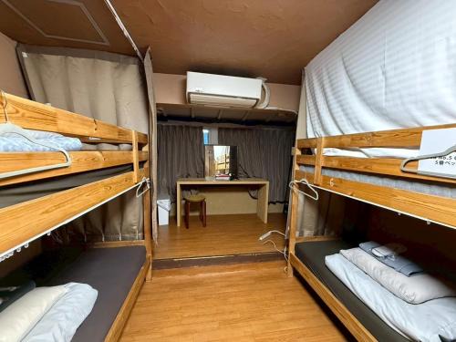 Shinjuku Hostel | Male-only dormitory Tokyo House INN