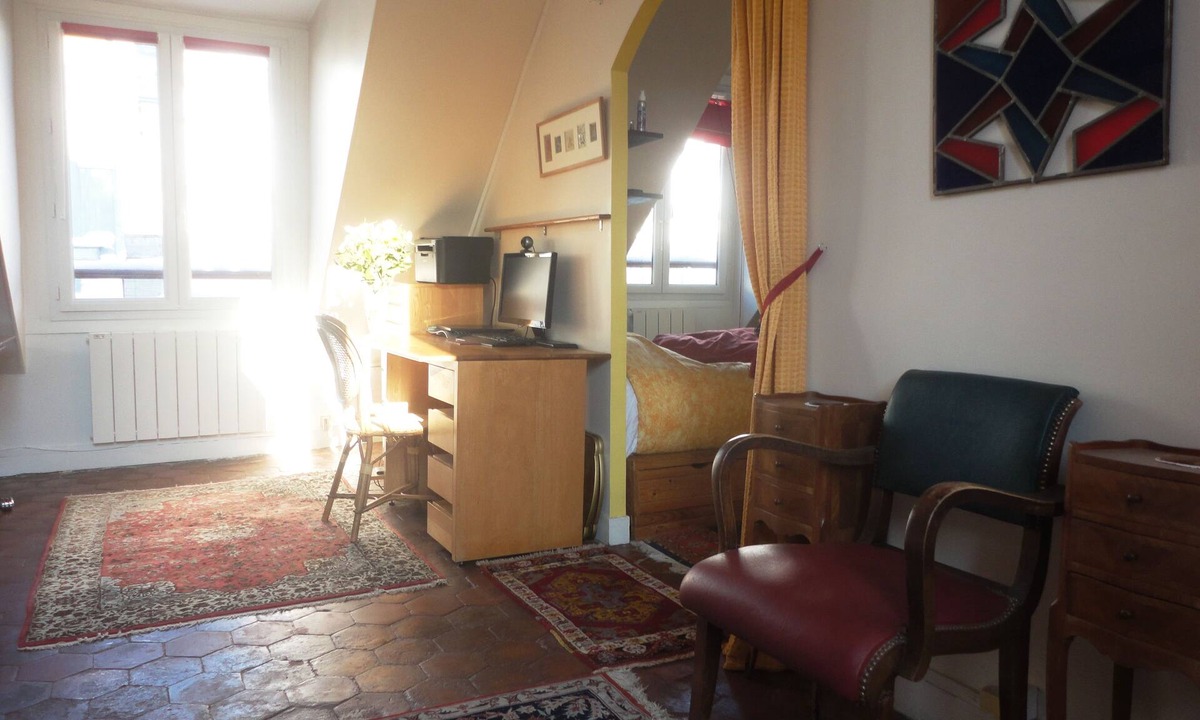 Enfants-Rouges Apartment | Marais Large One Bedroom Apart 40 sq m Quiet & Sunny