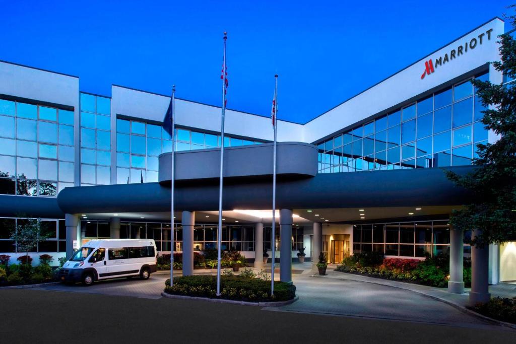 Melville Hotel | Marriott Melville Long Island
