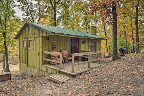 Huntingdon House | 'Matt Dillon' Cabin ~ 1 Mile to Raystown Lake!