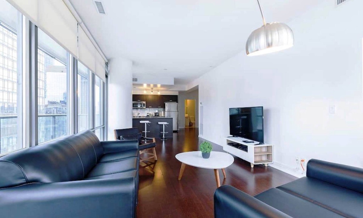 Bay Cloverhill Condo | Million Dollar MASSIVE 2 bedroom 2 bathroom Plus Den Bay St. Condo, FREE Parking