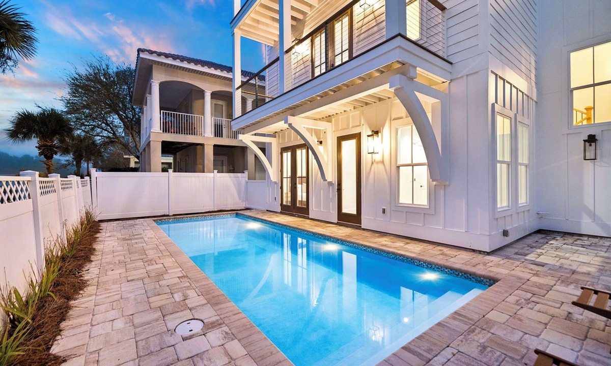 Emerald Waters Village House | Miramar Beach House with Private Pool, 6 Adult Bikes | 1 Block to Beach Access