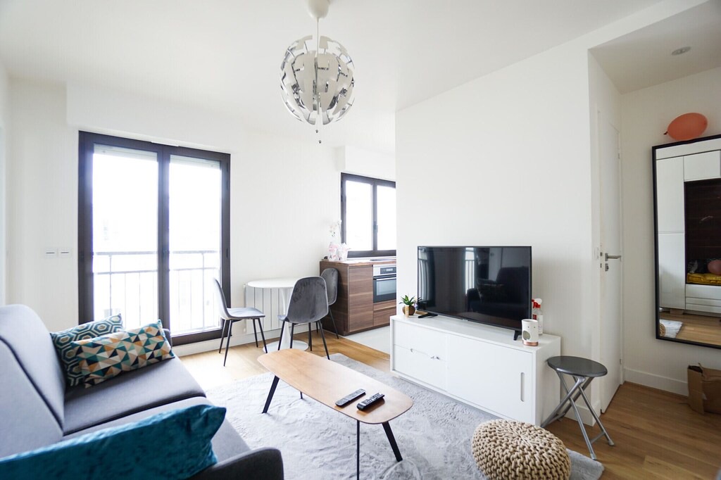 Plaisance Apartment | MODERN and LUMINOUS apartment in PARIS (14)