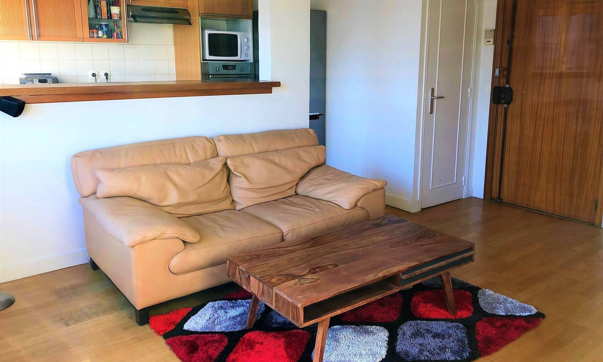 Faubourg-du-Roule Apartment | Modern and luminous flat near Champs Elysees