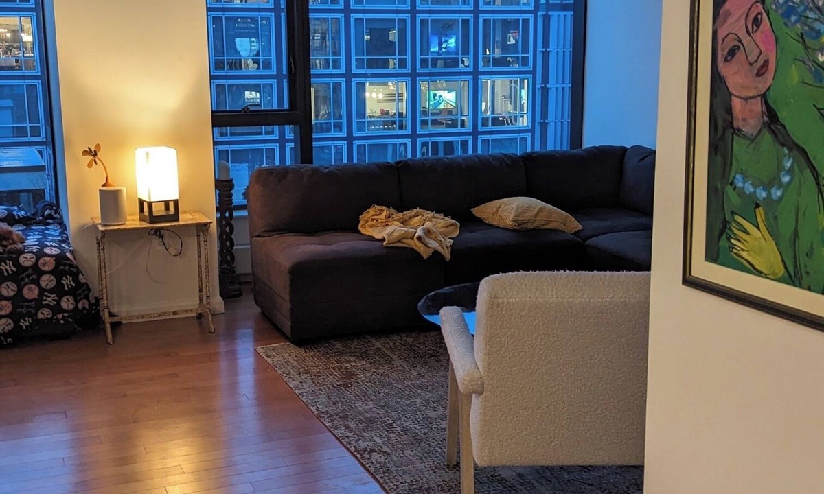 Hudson Square House | Modern bright, airy 1-bedroom, 2 bath with AC in quaint downtown New York.