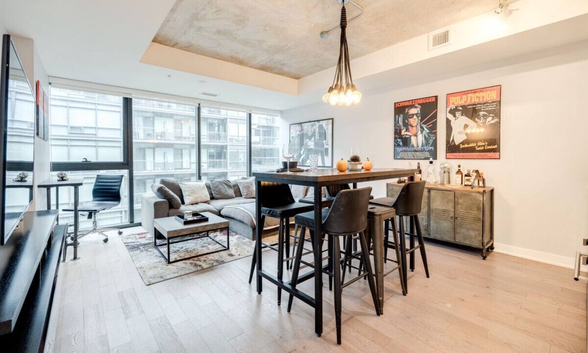 Wellington Place Condo | Modern Loft at Thompson Residences w/ Free Parking